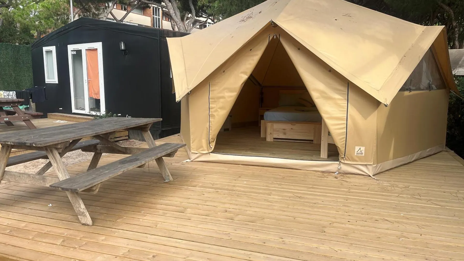 Campsite Camping 3 Estrellas Gava